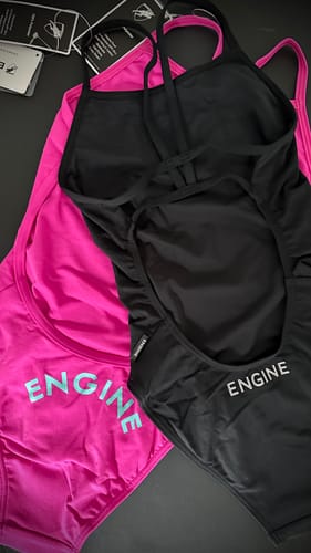 Customer photo review of Kiki 1pc - Neon Logo