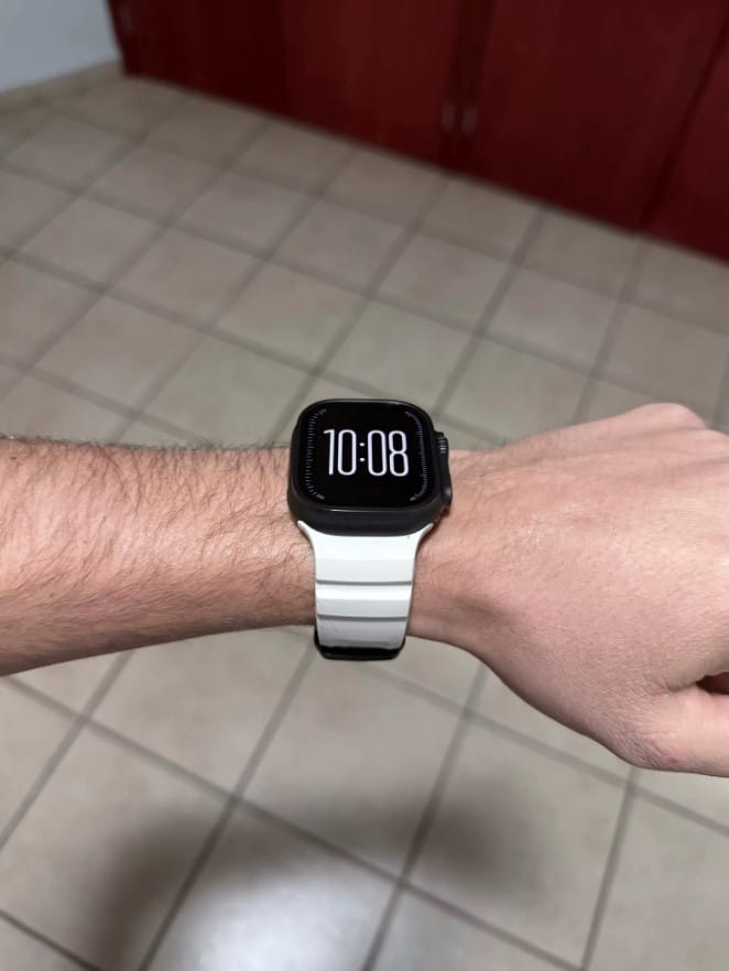 Customer photo review of Sport Soft Silicone and Titanium Buckle Strap for Apple Watch