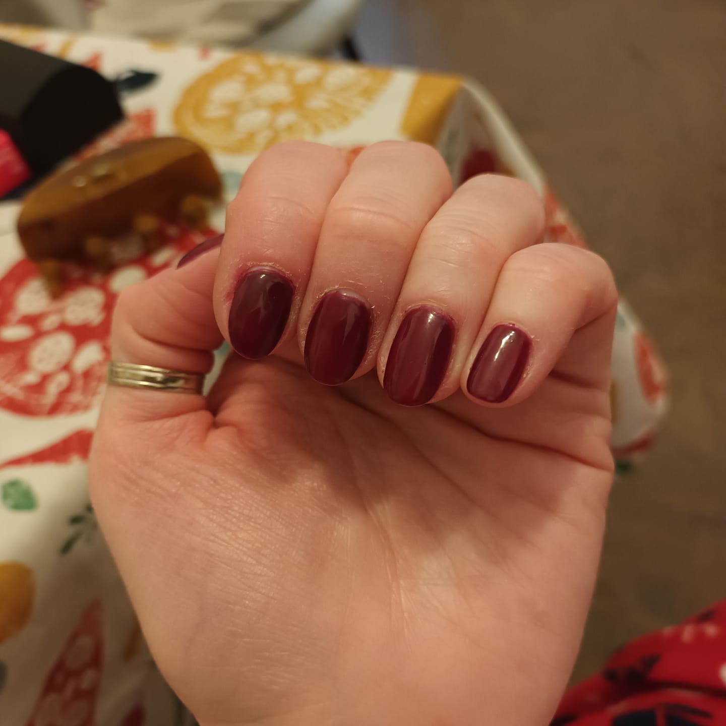 Customer photo review of Smalto Semipermanente LCI -  Rosso scuro vinaccio