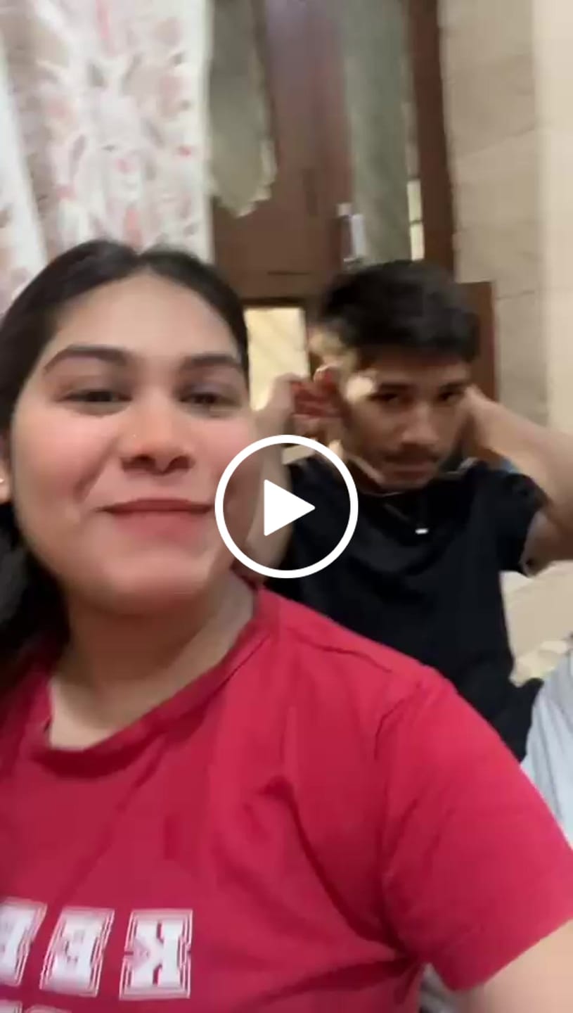 Customer video review of White Heart Necklace