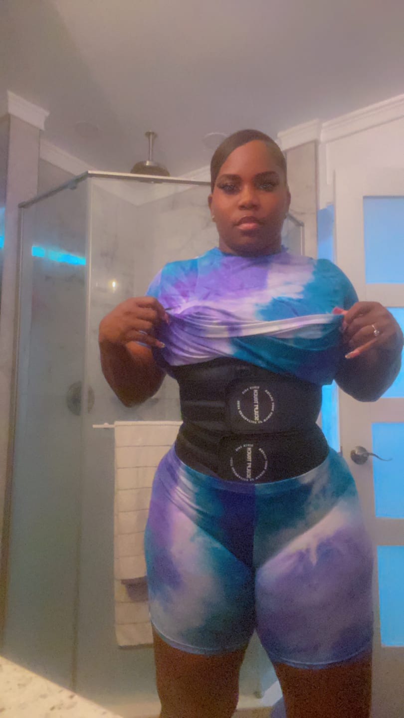 Customer photo review of Coreheat Sweat Girdle