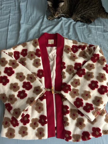 Customer photo review of Jian You 间游 Garden Tour Modernized Song Dynasty Floral Sheep Wool Jacket
