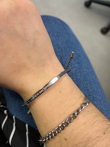 Customer photo review of Armband "Ich bin genug."