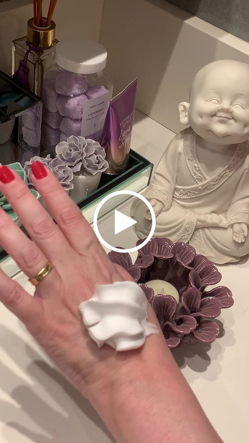 Customer video review of Mellow Mousse Morango