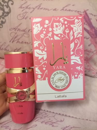 Customer photo review of Yara Candy Lattafa Perfumes 100ml