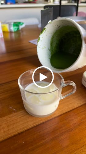 Esther K. review of [Pre-order] Easy Matcha Latte Kit image 1 out of 1
