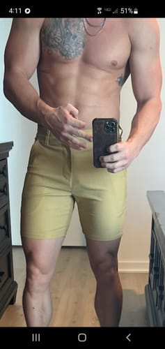 Customer photo review of Ultra-Stretch 7" Chino Shorts - Cream