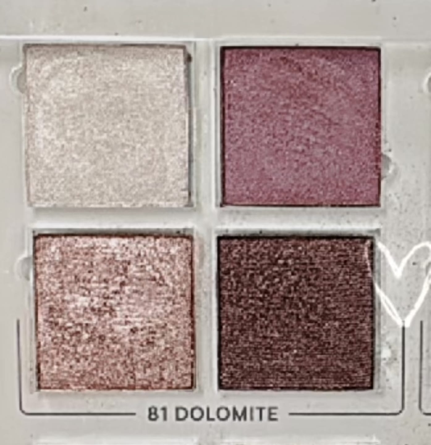 Customer photo review of Ombretti Natural Palette Dolomite