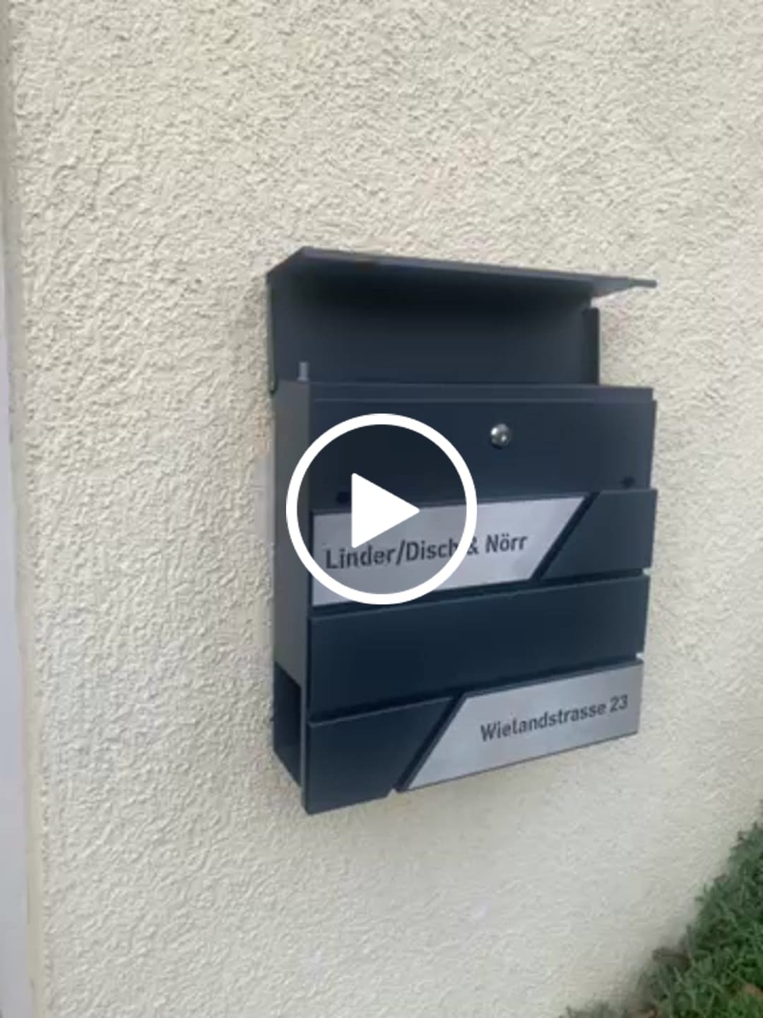 Customer video review of Absenkautomatik für Briefkastendeckel