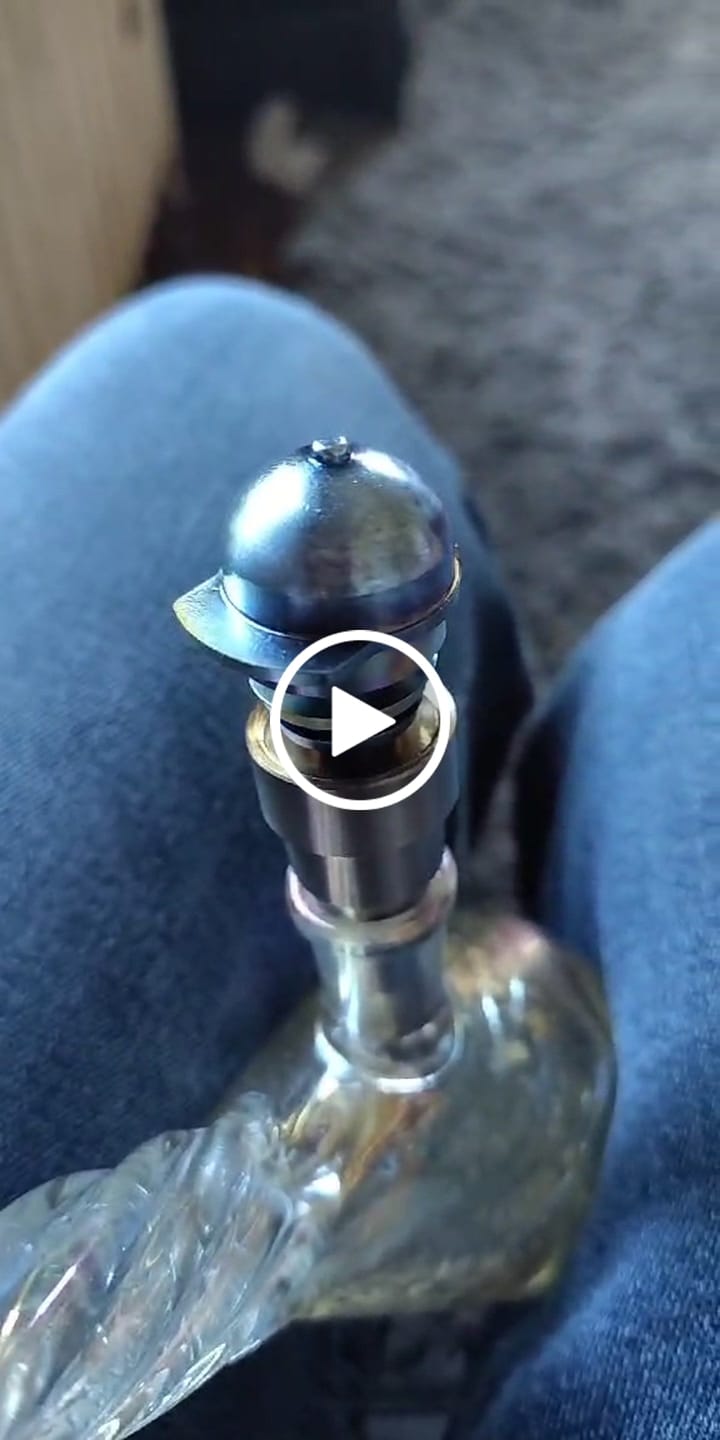 Customer video review of TITANIUM 6 IN 1 BASEBALL CARB CAP DAB NAIL