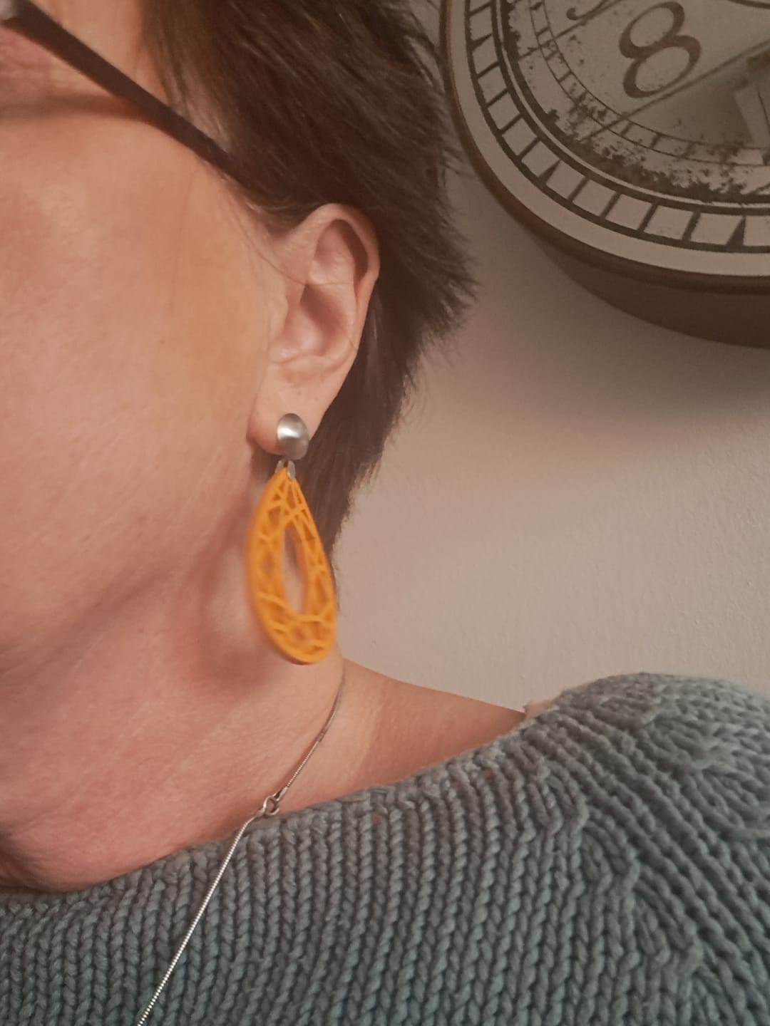 Customer photo review of Ohrring Caro orange