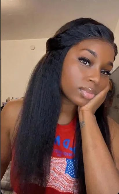 Customer photo review of MORE FACE Pre-bleached Kinky Straight Wear Go Glueless Wig 7x5 Pre-cut HD Lace Pre-plucked