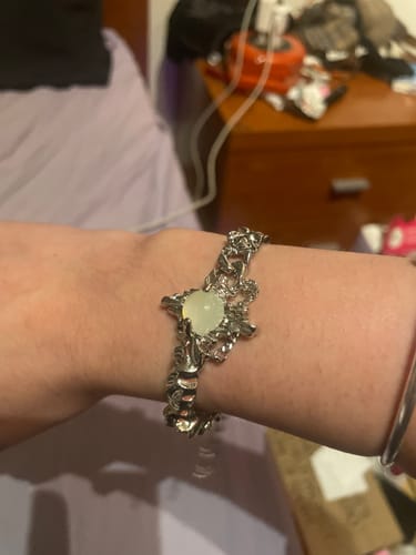 Customer photo review of White agate irregular bracelet