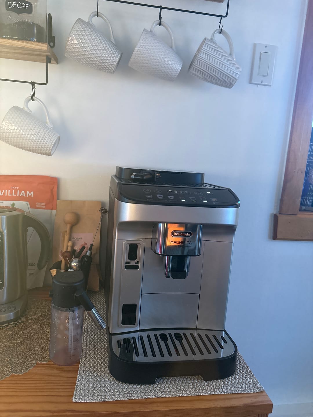 Customer photo review of DeLonghi - Magnifica EVO (ECAM29084SB)