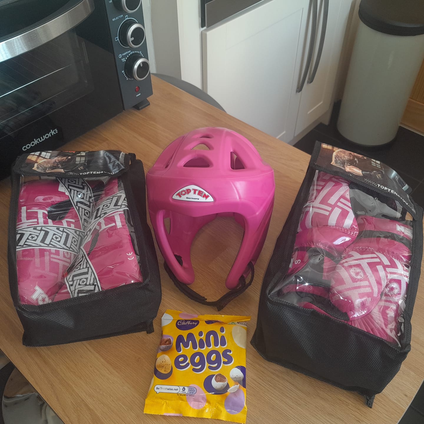 Customer photo review of TOP TEN Avantgarde Head Guard