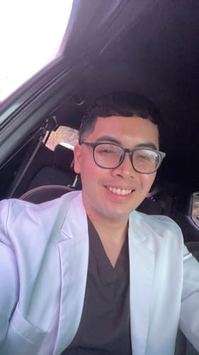 Customer photo review of Long Sleeves Blazer Pro+® - Men / White