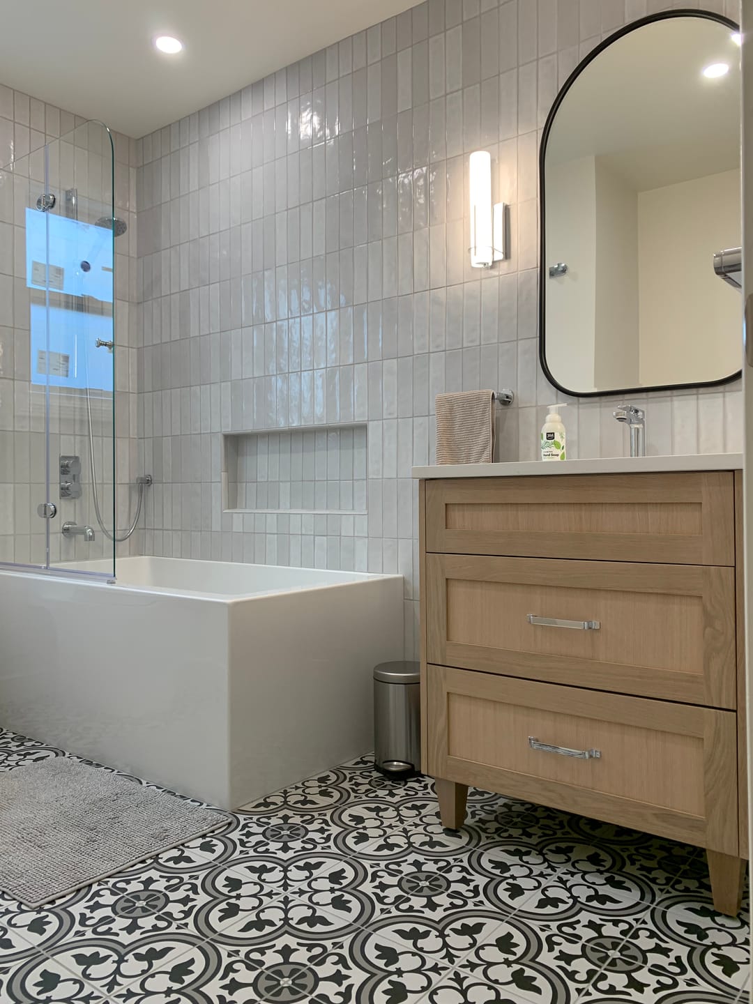 Customer photo review of Bridgeport 30" White Oak Bathroom Vanity w/ Drawers
