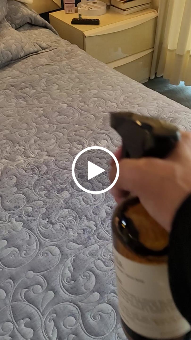 Customer video review of Grapefruit - Recarga Aromatizante en Spray |  Para Telas y Ropa de Cama  -  500 ml