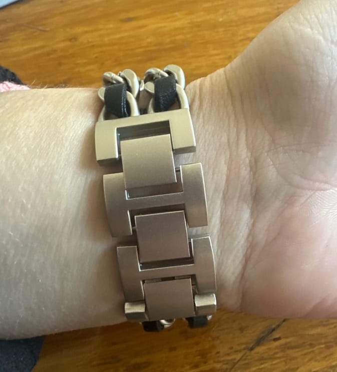 Customer photo review of Venice Bracelet for Apple Watch