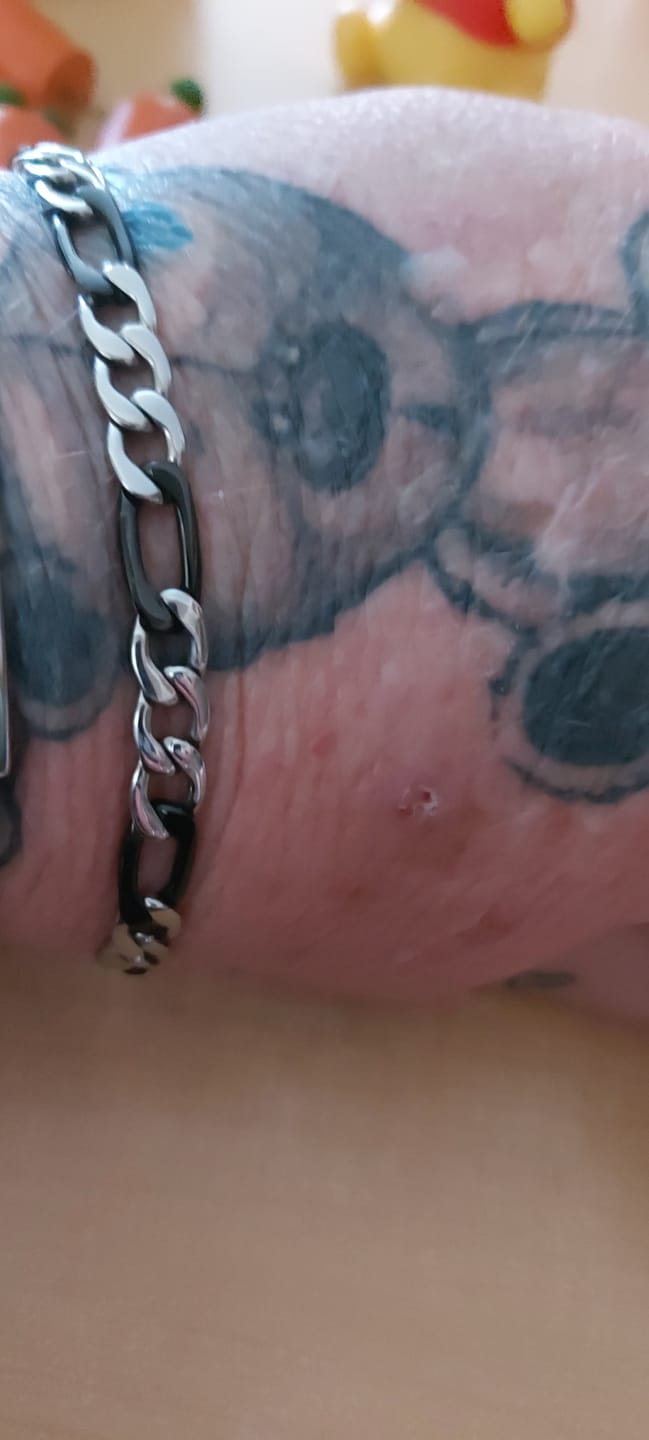 Customer photo review of 7mm Figaro Link Bracelet