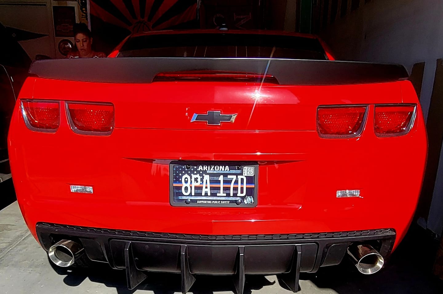 Customer photo review of 2010-2013 Chevy Camaro Evo Style Shark Fins Rear Diffuser Quad/Single Tips