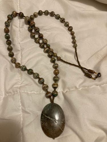 Customer photo review of 14" 8/10/12mm Antique Green color tibetan Dzi agate round beads line
