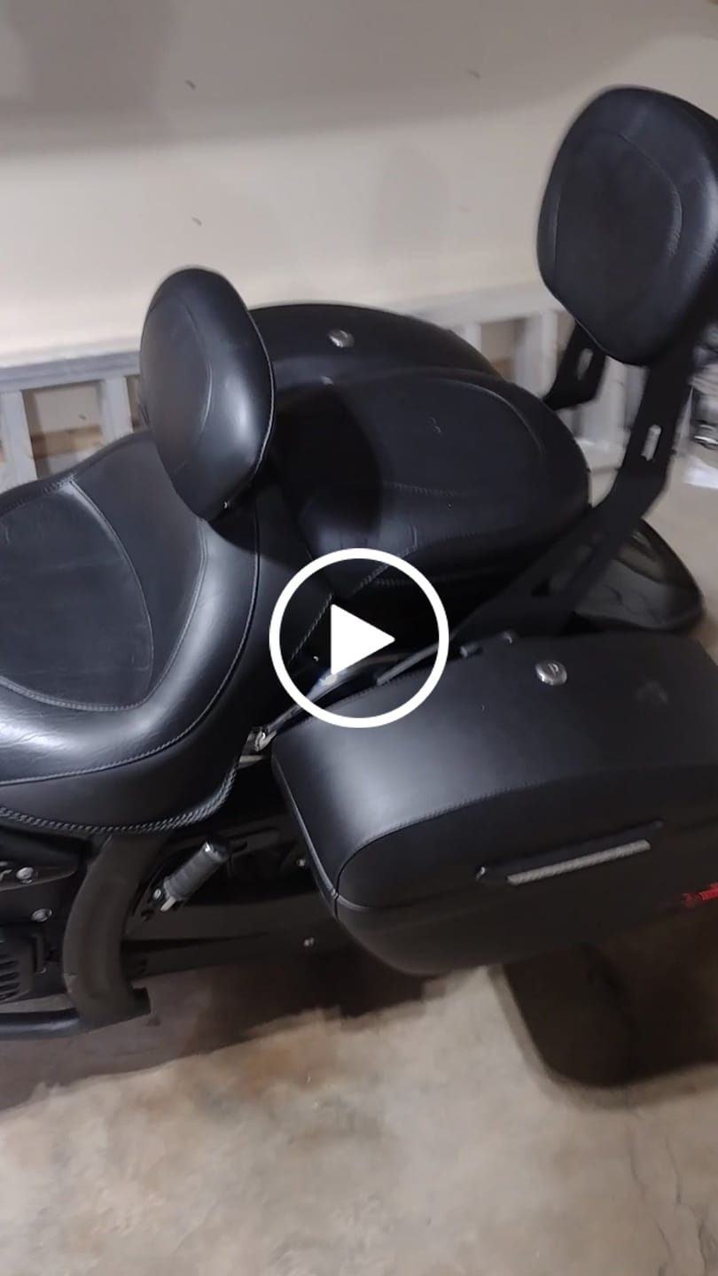 Customer video review of 44L - Lamellar Stallion Extra Large Yamaha Stryker Leather Covered Motorcycle Hard Saddlebags