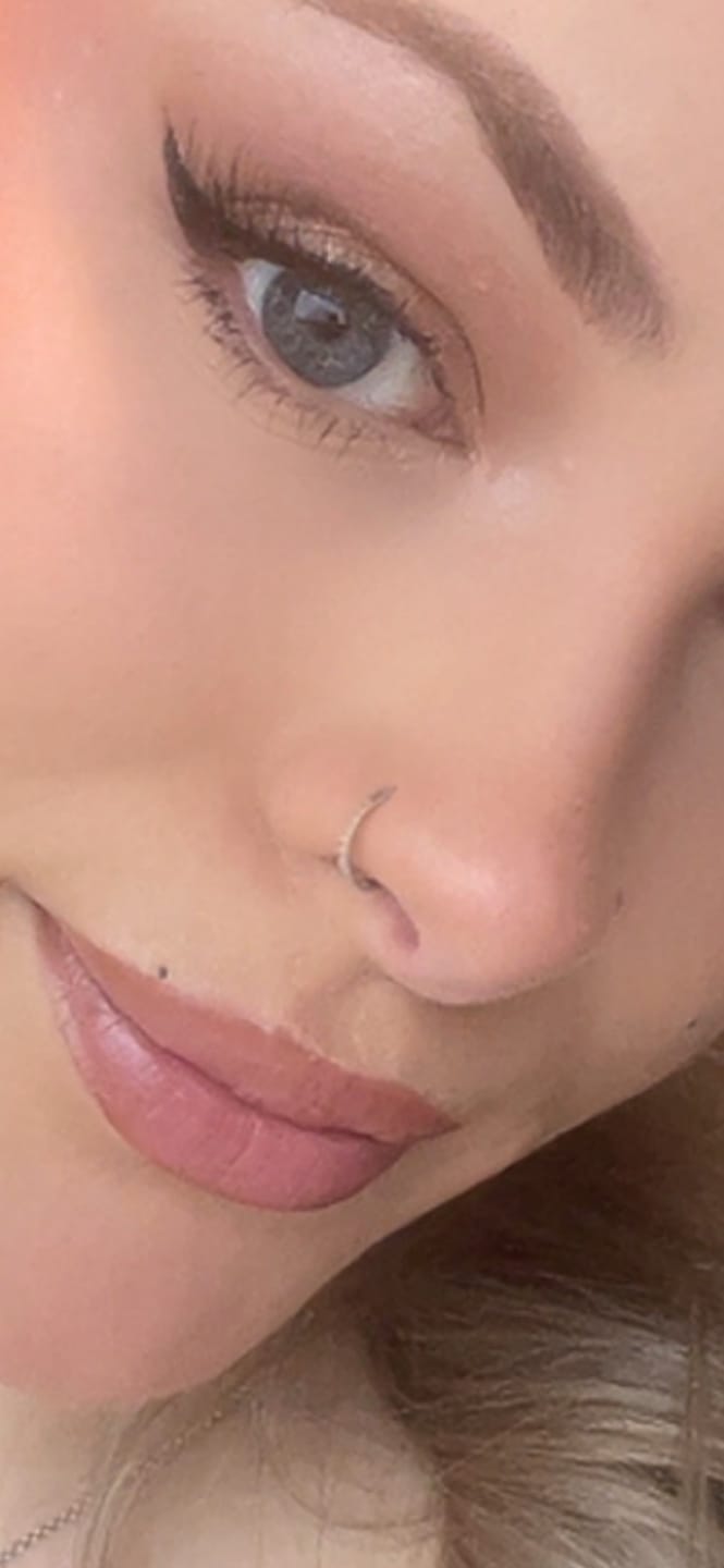Customer photo review of ANGEL Eternity Cartilage Hoop (16g)