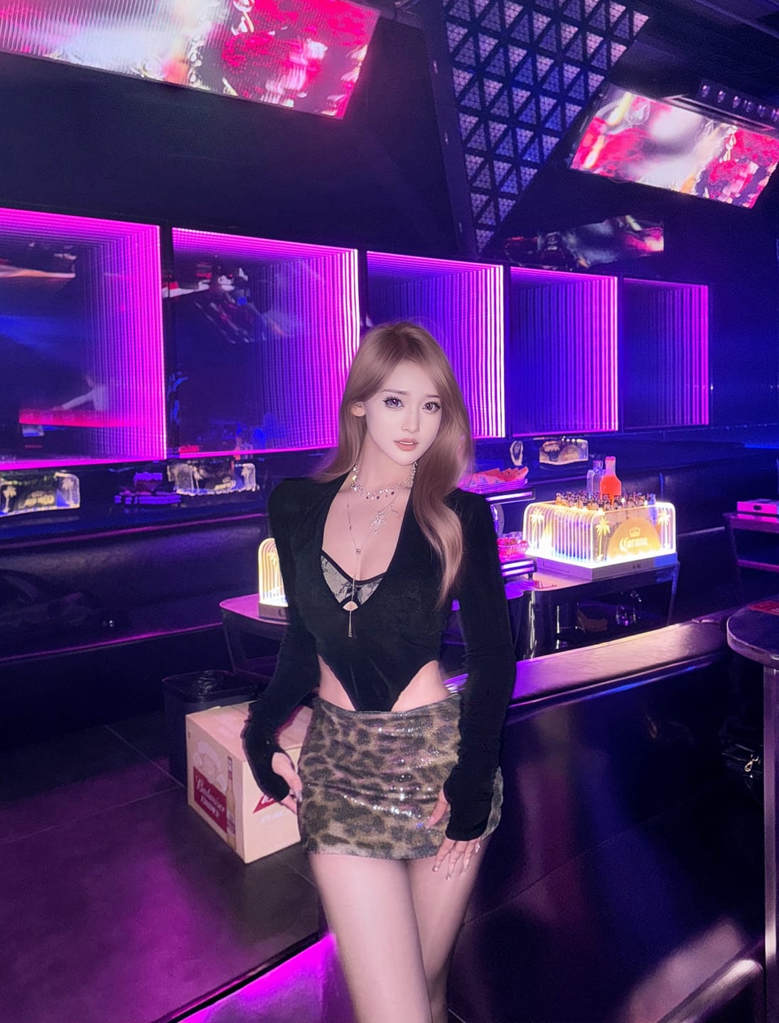 Customer photo review of ROVENTE Leopard Sequin Micro Skirt