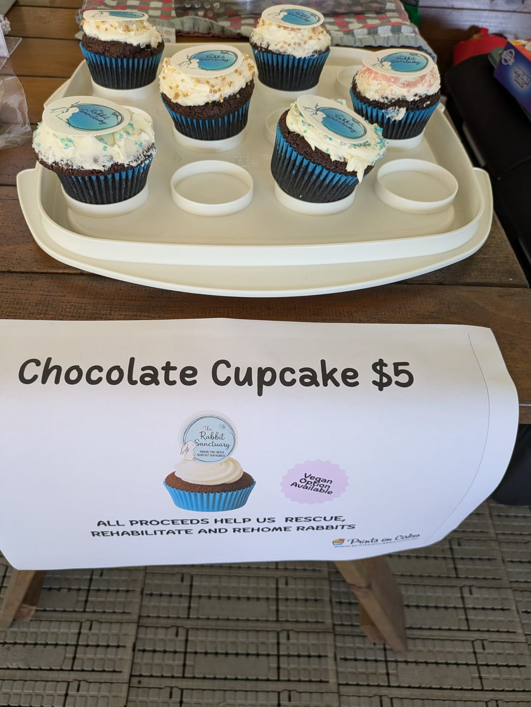 Customer photo review of 30 x 3.8 cm Small Cupcake Custom Edible Icing Images
