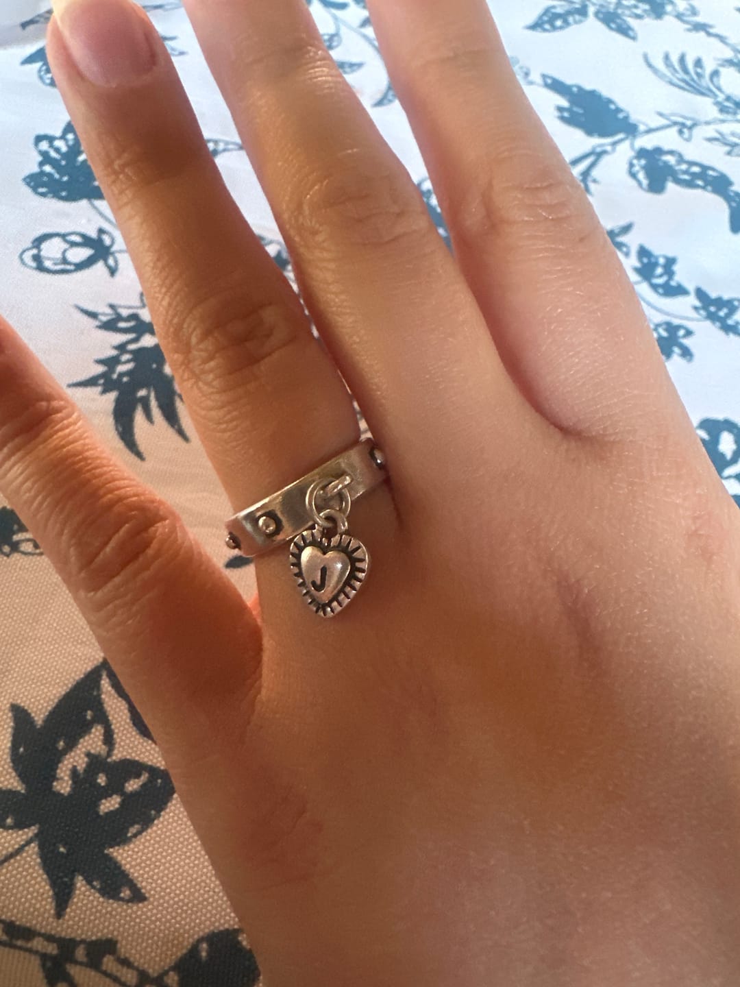 Customer photo review of Anillo Love Stamp
