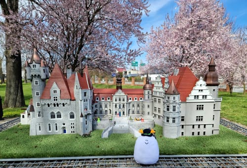 Customer photo review of Obby Creator - Maro Egg Plushie