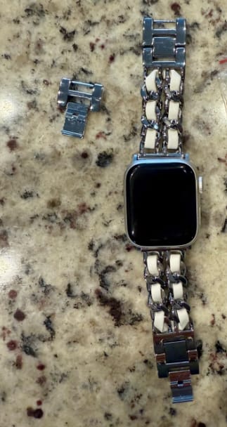 Customer photo review of Venice Bracelet for Apple Watch