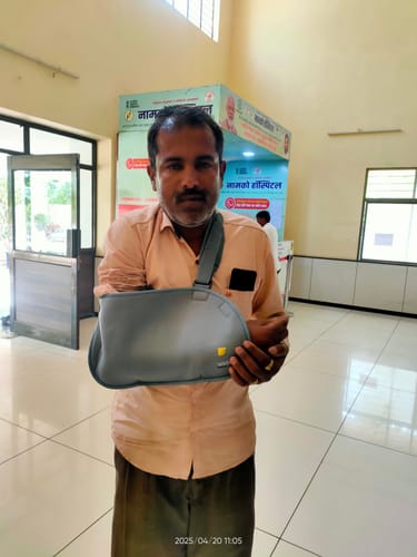 Customer photo review of Shoulder Abduction Support | with Pillow and Foam Ball | Shoulder Immobilizer | Post-operative Shoulder care