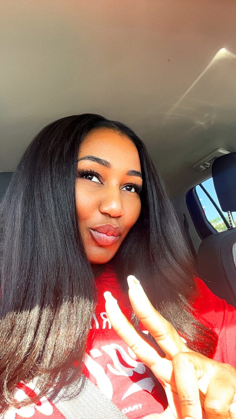 Customer photo review of Kinky Straight Human Hair Bundles Natural Color