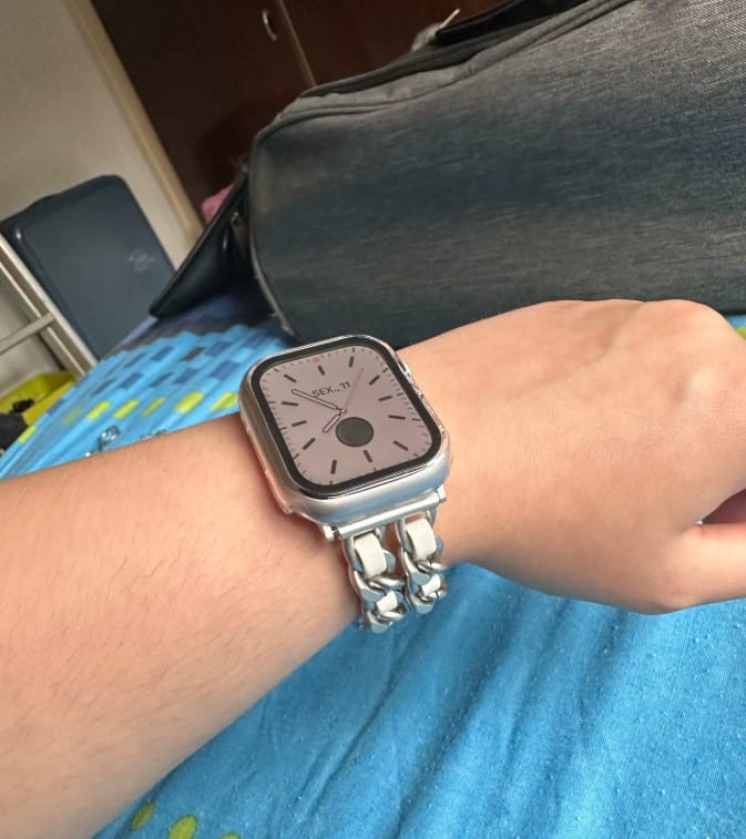 Customer photo review of Venice Bracelet for Apple Watch