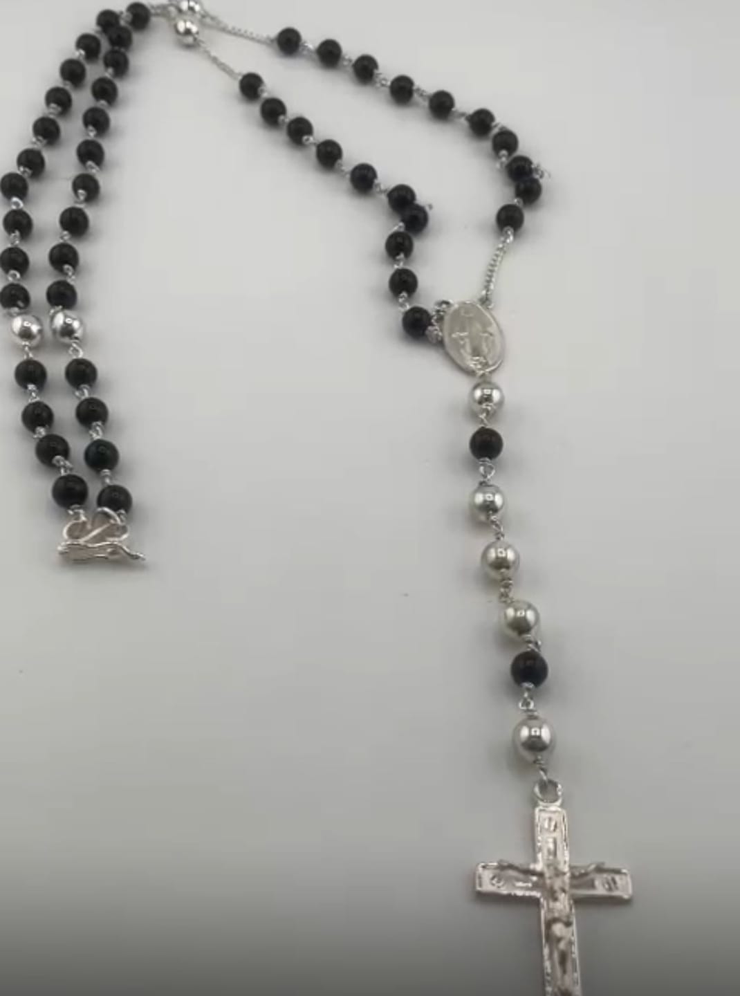 Customer photo review of Rosario de Plata ley 950 con piedras Onix