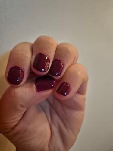 Customer photo review of Dark Reddish Purple Dipping Powder