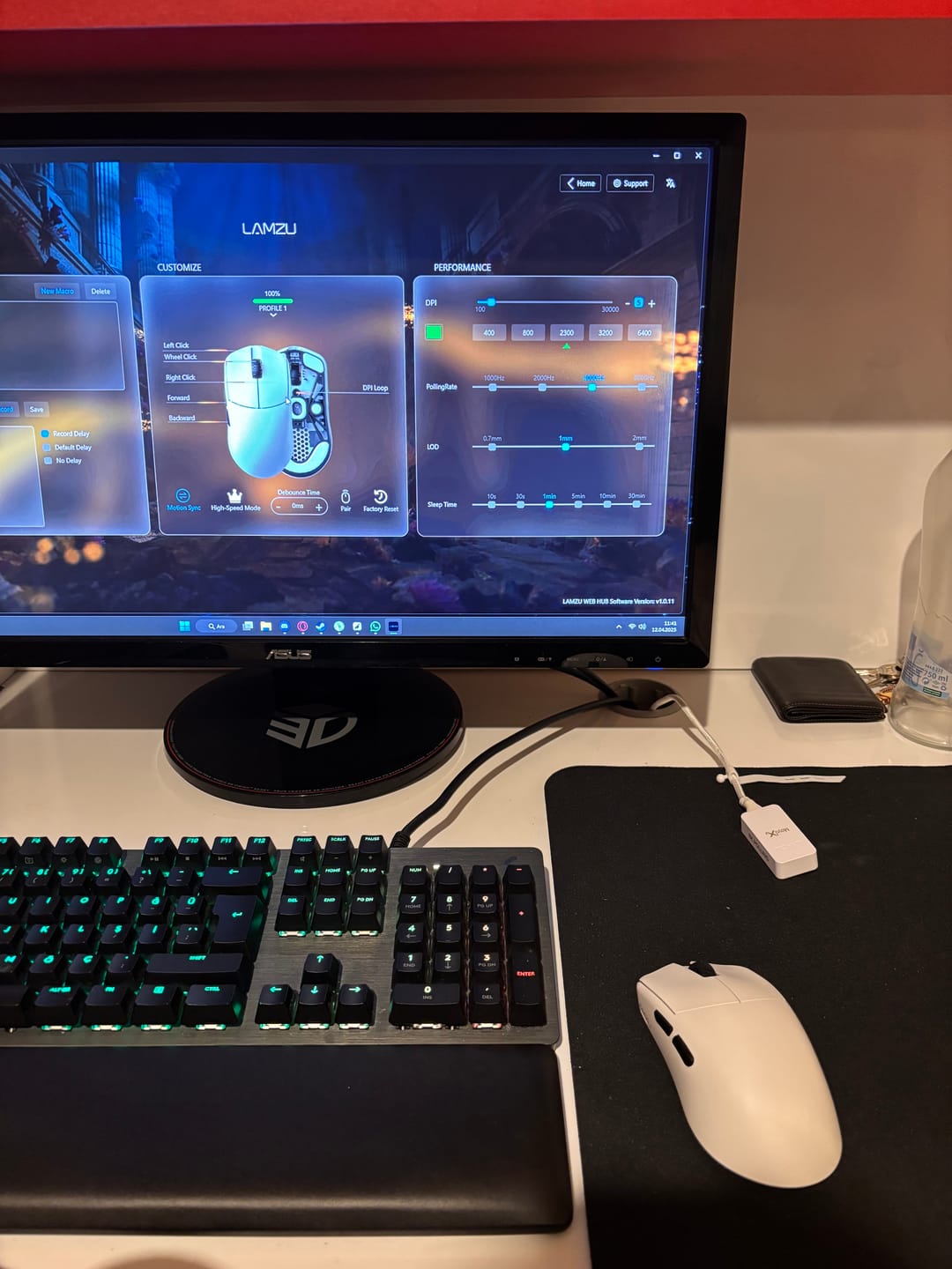 Customer photo review of Lamzu Maya X Wireless Mouse