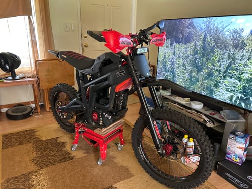 Customer photo review of 1/4 Turn Electronic Throttle Kit | DirtyBike | Talaria Sting MX3