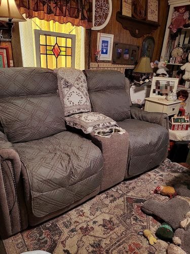 Customer photo review of 1PC Recliner Sofa Cover with Pockets & Elastic Straps