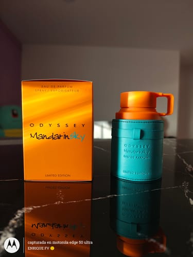 Reseña con foto de un cliente sobre Perfume Armaf Odyssey Mandarin Sky EDP