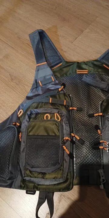 Customer photo review of Atmungsaktive Angelweste