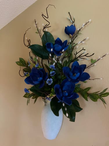 Customer photo review of Bulk Extra Long Stems 50" Magnolia Stems Artificial Flowers for Tall Vases Wholesale