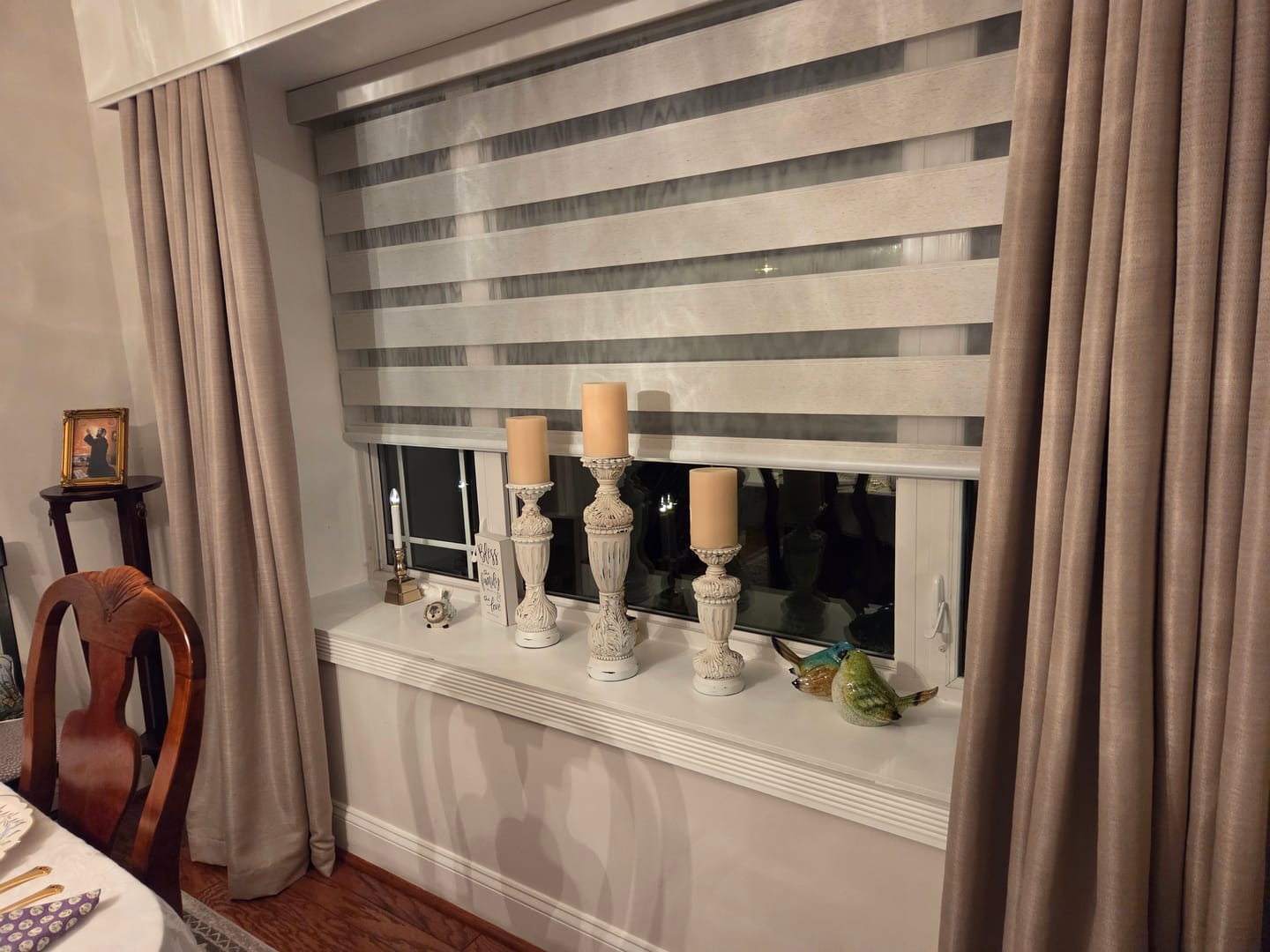 Customer photo review of SmartWings Motorized Zebra Shades 85% Blackout 95mm Ingrid