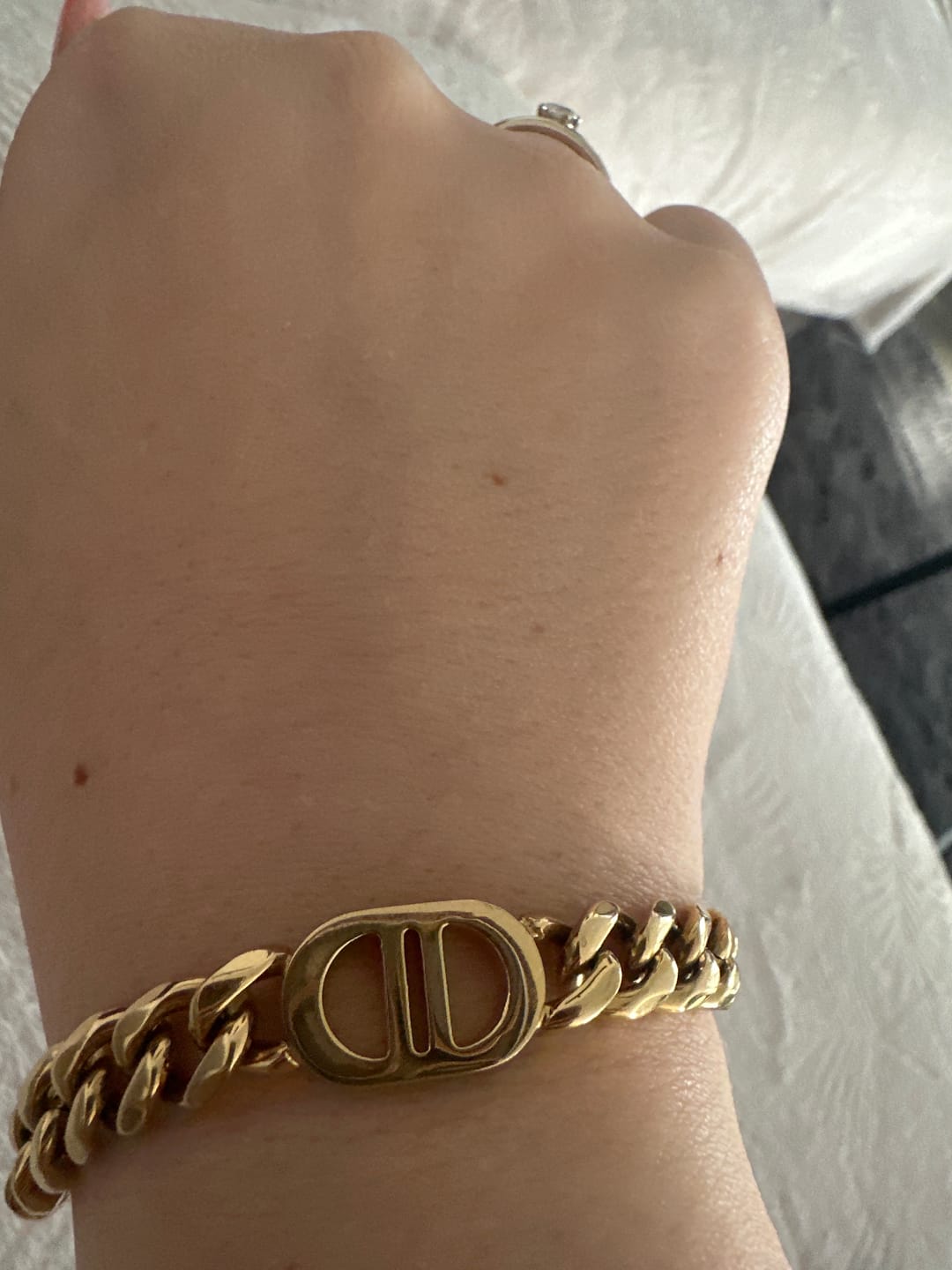 Customer photo review of Prestige Armband | 18K vergoldet