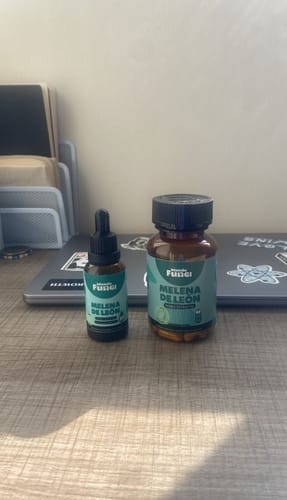 Customer photo review of Melena de León Cápsulas + Gotas - Extracto Ultra Concentrado