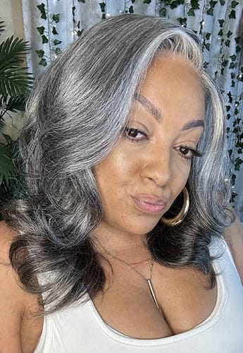 Customer photo review of Luvwin 5x5 Salt & Pepper Highlight Front Body Wave Glueless Bob Wig 100% Human Hair