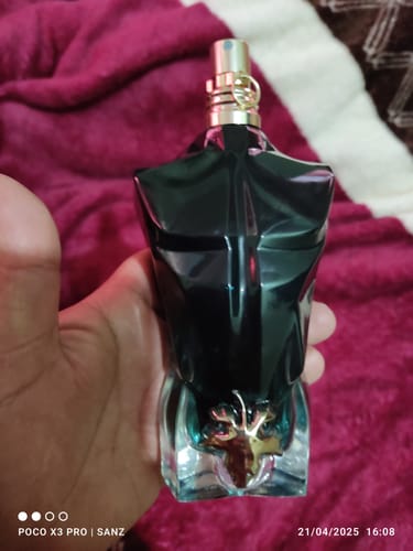 Reseña con foto de un cliente sobre Perfume Jean Paul Gaultier Le Beau Le Parfum EDP