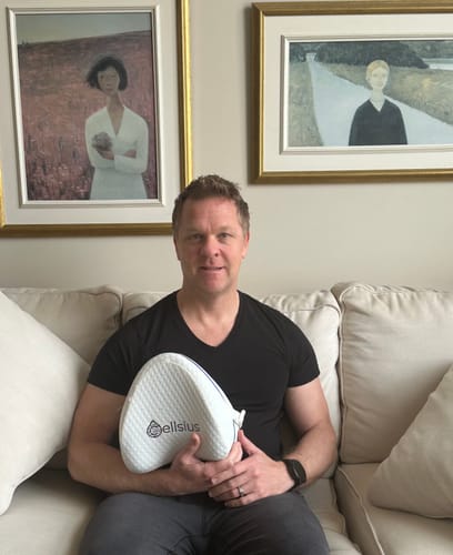 Avis photo d'un client sur Coussin Orthopédique Genoux Cellsius - Le secret d'un sommeil sans douleur